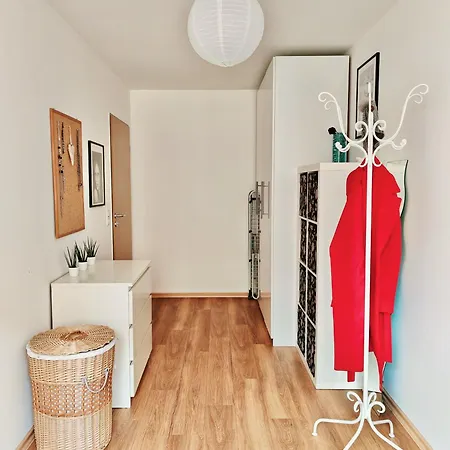 74 Qm Wohnung, 3 Zkb, 3 Personen, Voll Ausgestattet Apartment *